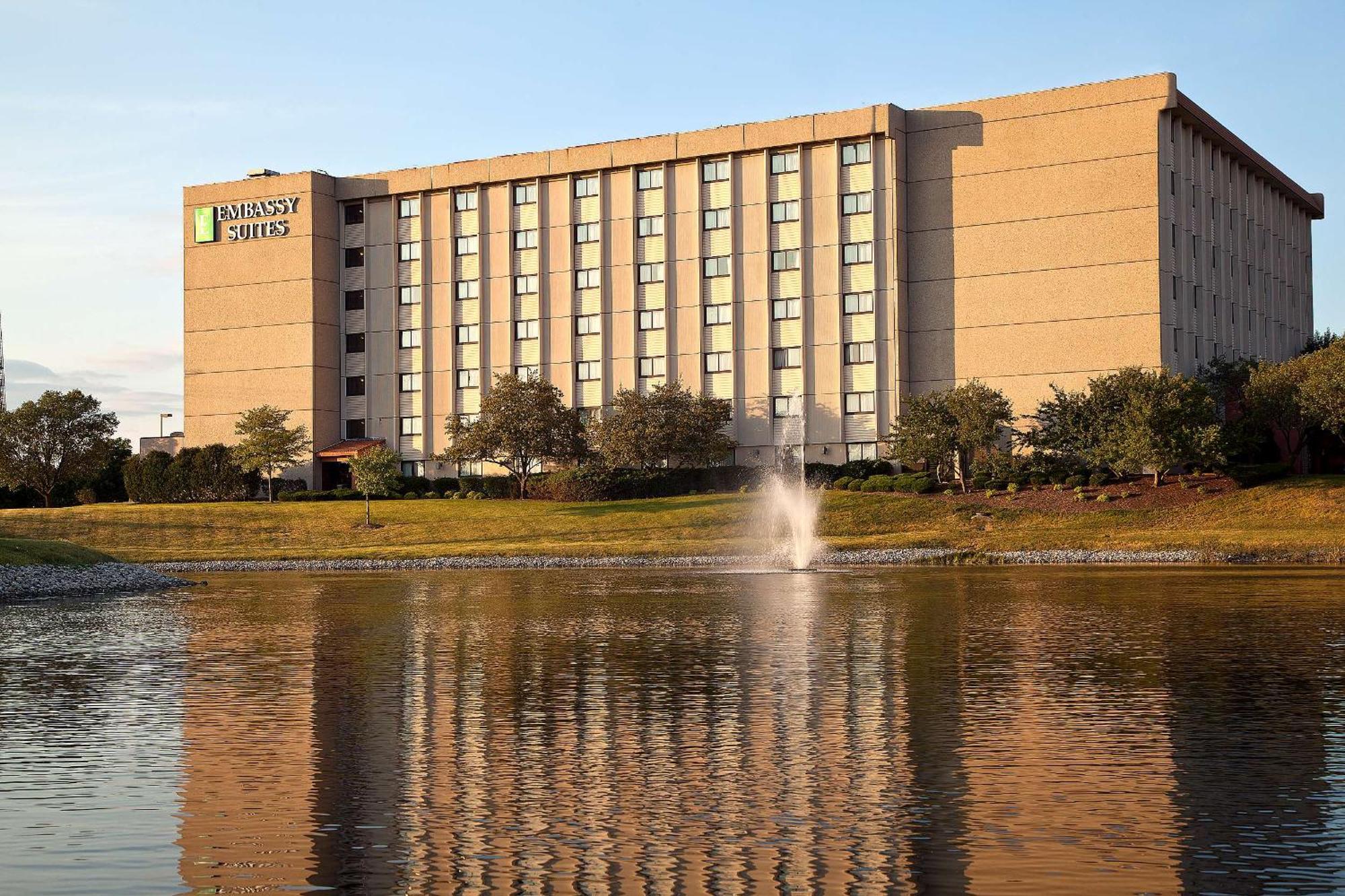 Embassy By Hilton Chicago Woodfield 3* Schaumburg