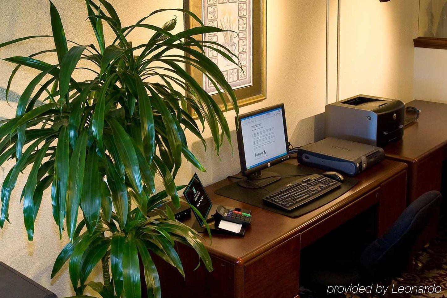 Embassy By Hilton Chicago Woodfield 3* Schaumburg
