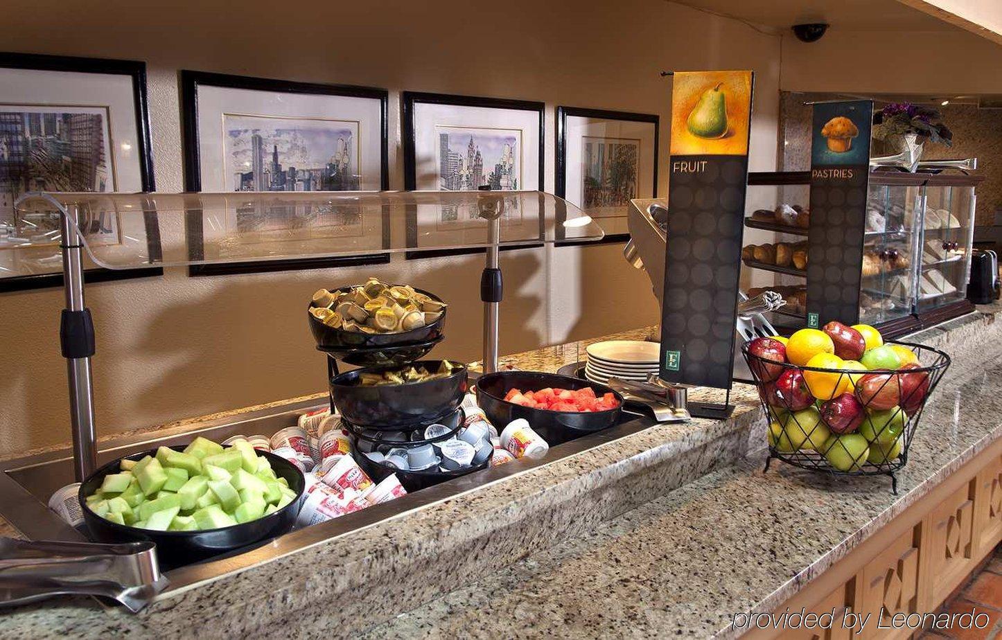 Embassy By Hilton Chicago Woodfield 3* Schaumburg