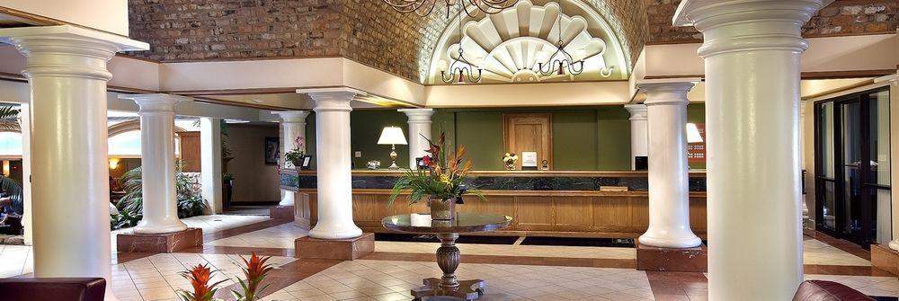 Embassy By Hilton Chicago Woodfield Hotel Schaumburg