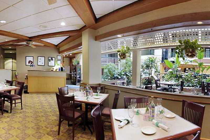 Embassy By Hilton Chicago Woodfield Hotel