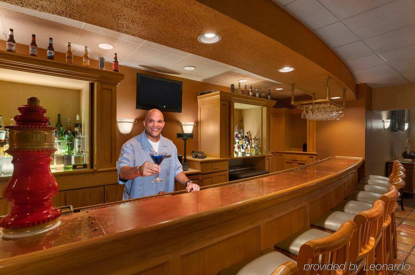 Embassy By Hilton Chicago Woodfield