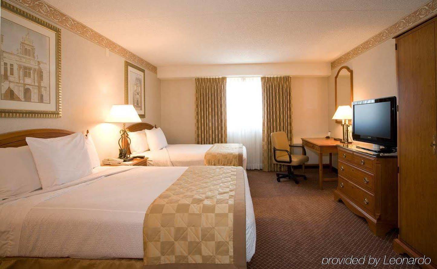 Embassy By Hilton Chicago Woodfield Schaumburg